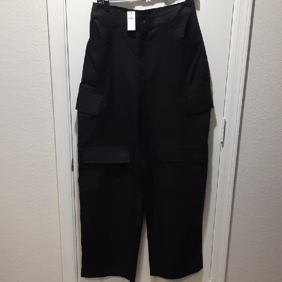 Women's Banana Republic Black Cargo Pants - Picture 1 of 7